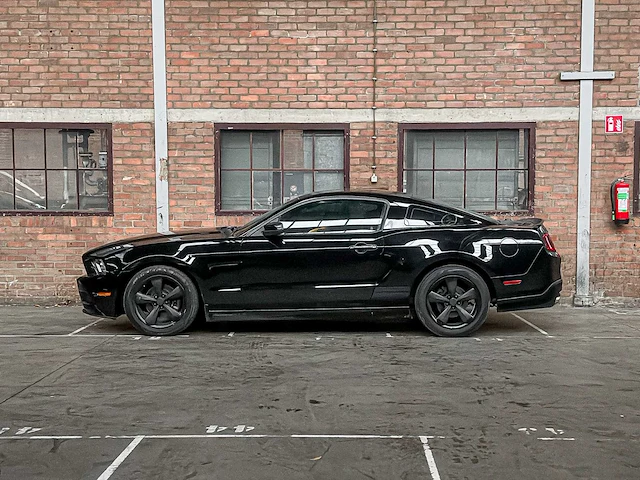 Ford mustang 3.7 v6 305pk 2013 coupe - afbeelding 6 van  35