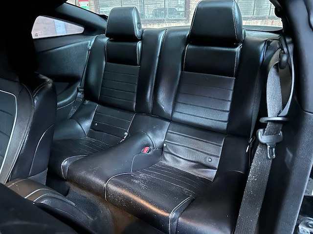 Ford mustang 3.7 v6 305pk 2013 coupe - afbeelding 25 van  35