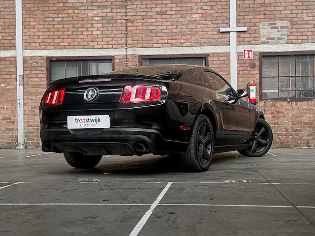 Ford mustang 3.7 v6 305pk 2013 coupe - afbeelding 34 van  35