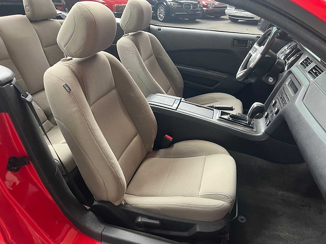 Ford mustang 3.7 v6 310pk 2014 - afbeelding 30 van  39