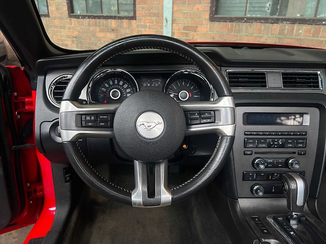 Ford mustang 3.7 v6 310pk 2014 - afbeelding 13 van  39