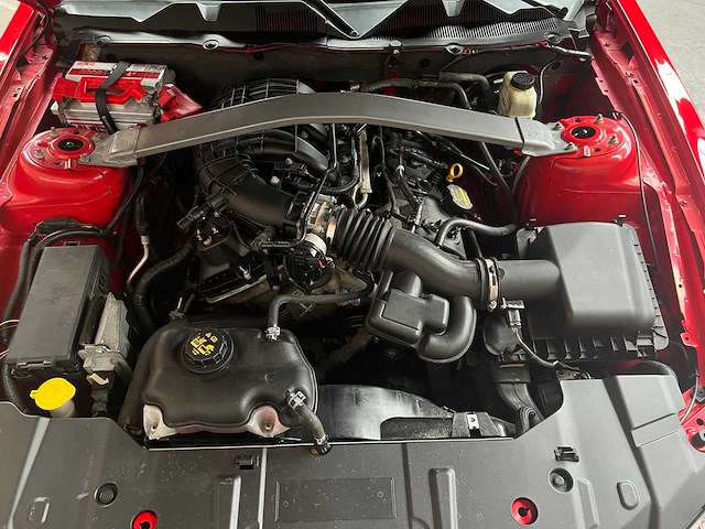Ford mustang 3.7 v6 310pk 2014 - afbeelding 32 van  39