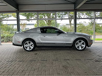 Ford mustang coupé | 4.0 v6 210 pk | 2010 | youngtimer | brilliant silver metallic | led-achterlichten | marge auto - afbeelding 2 van  28