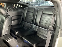 Ford mustang coupé | 4.0 v6 210 pk | 2010 | youngtimer | brilliant silver metallic | led-achterlichten | marge auto - afbeelding 16 van  28