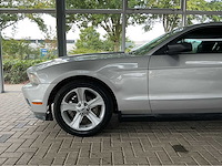 Ford mustang coupé | 4.0 v6 210 pk | 2010 | youngtimer | brilliant silver metallic | led-achterlichten | marge auto - afbeelding 24 van  28