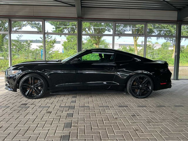 Ford mustang coupe ecoboost, 2.3 liter turbo - afbeelding 20 van  23