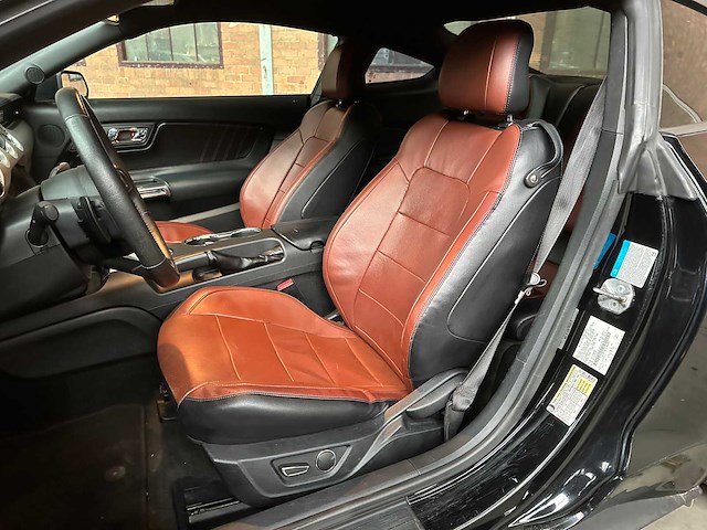 Ford mustang coupe ecoboost premium 310pk 2015 - afbeelding 30 van  37