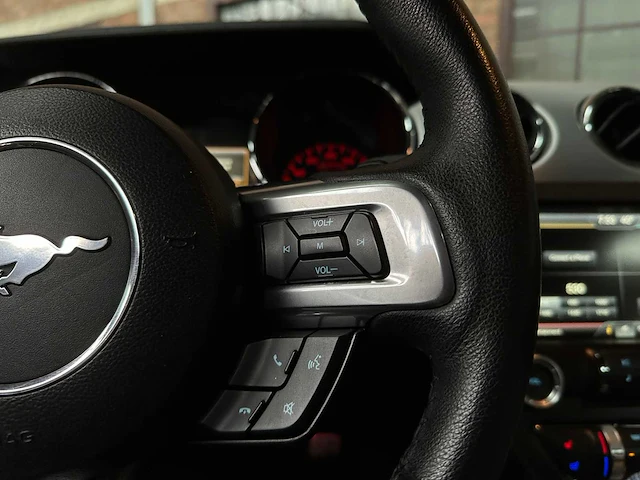 Ford mustang coupe ecoboost premium 310pk 2015 - afbeelding 14 van  39