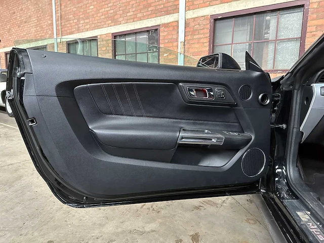 Ford mustang coupe ecoboost premium 310pk 2015 - afbeelding 23 van  39