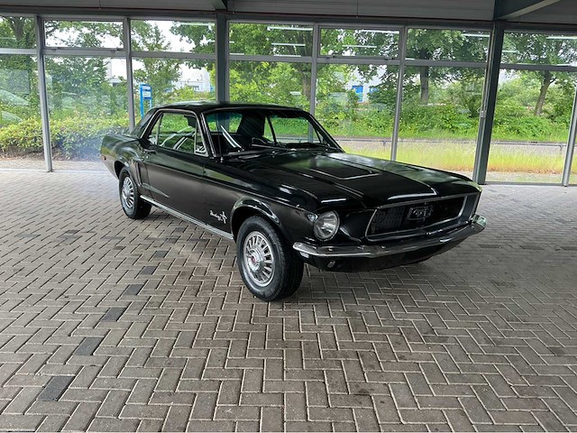 Ford mustang coupé v6 1968 - afbeelding 2 van  2