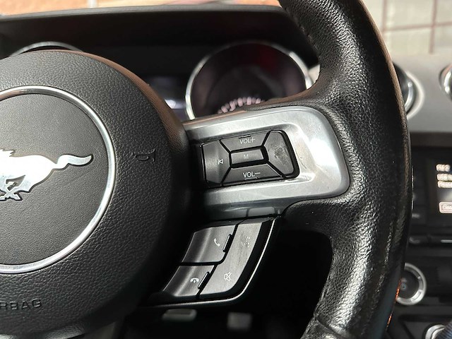 Ford mustang ecoboost premium coupe 310pk 2015 - afbeelding 12 van  30