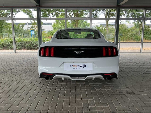 Ford mustang ecoboost premium fastback | 2.3 | 310 pk | 2016 | hid projector koplampen | achteruitrijcamera | btw auto - afbeelding 26 van  30