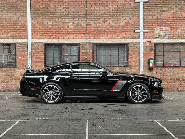 Ford mustang gt 5.0 v8 416pk 2013 -handgeschakeld- - afbeelding 8 van  34