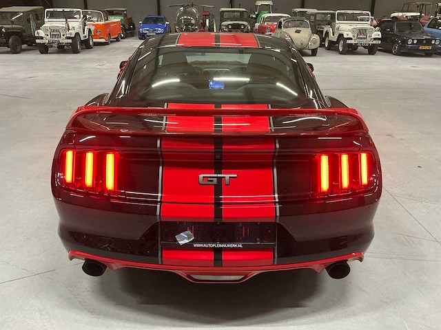 Ford mustang gt 5.0 v8 boss 302 personenauto - afbeelding 20 van  24