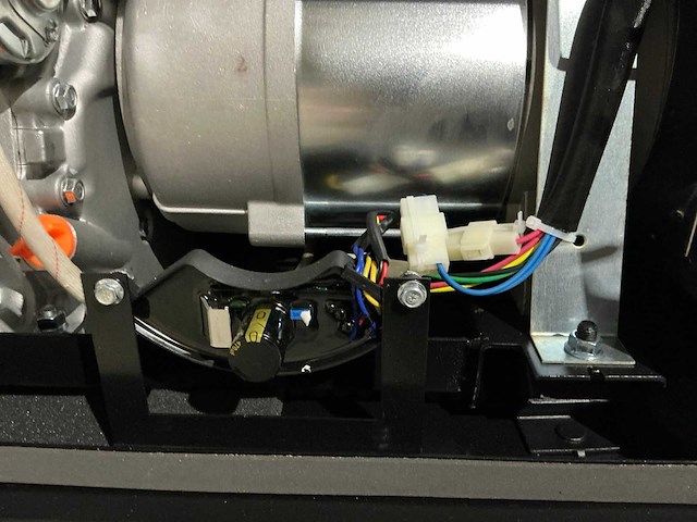 Ford noodstroomaggregaat ongebruikt - afbeelding 2 van  13