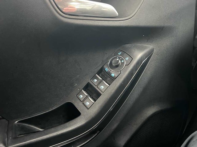 Ford puma 1.0 ecoboost hybrid titanium; t-792-fr - afbeelding 12 van  17