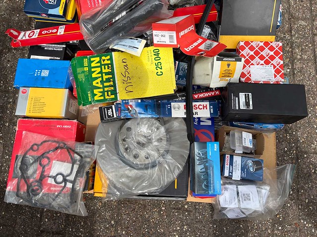 Ford-renault-opel-suzuki-hyundai-etc auto onderdelen divers - afbeelding 6 van  11