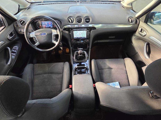 Ford s-max 1.6 ecoboost titanium 7p; 31-pgb-1 - afbeelding 2 van  18