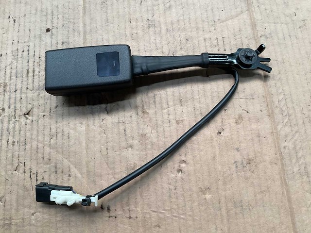 Ford seatbelt buckle - afbeelding 2 van  4