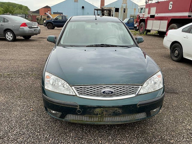 Ford sedan mondeo personenauto - afbeelding 3 van  9