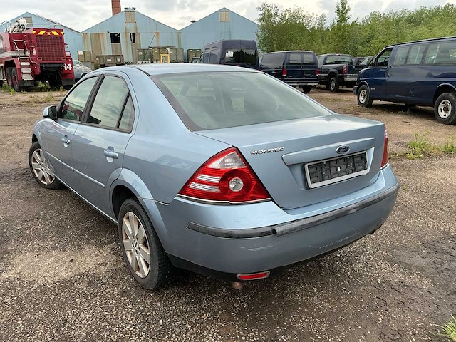 Ford sedan mondeo personenauto - afbeelding 7 van  12