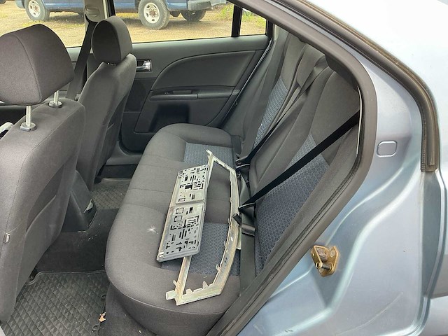 Ford sedan mondeo personenauto - afbeelding 10 van  12