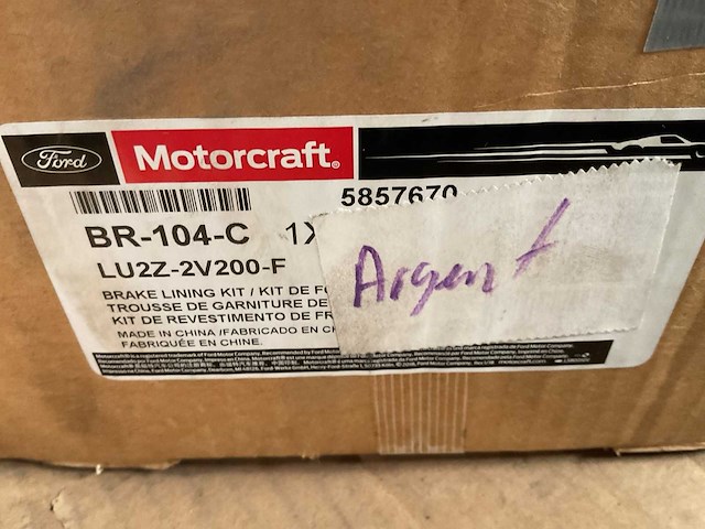 Ford set brake shoes - afbeelding 3 van  4