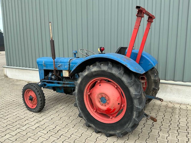 Ford super dexta oldtimer tractor - afbeelding 9 van  15
