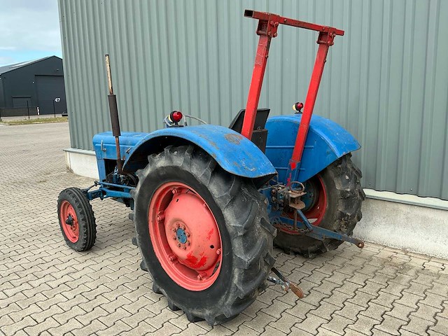 Ford super dexta oldtimer tractor - afbeelding 10 van  15