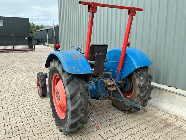 Ford super dexta oldtimer tractor - afbeelding 11 van  15