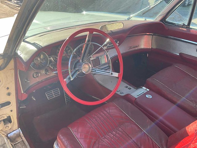 Ford thunderbird v8 oldtimerauto - afbeelding 6 van  20