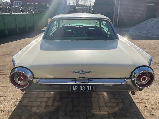Ford thunderbird v8 oldtimerauto - afbeelding 17 van  20
