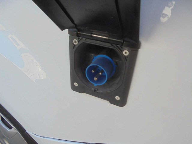 Ford transit 2.0 custom trend koel-vrieswagen - bedrijfswagen (schade) - afbeelding 5 van  24