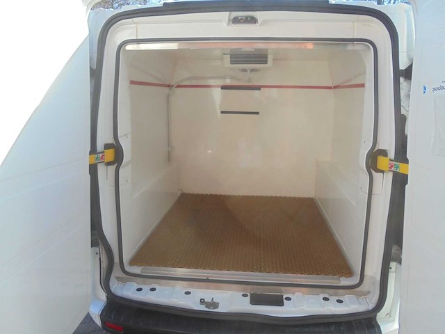 Ford transit 2.0 custom trend koel-vrieswagen - bedrijfswagen (schade) - afbeelding 9 van  24