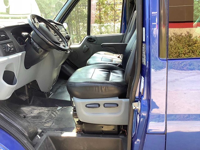 Ford transit 260s 2.2 tdci shd dc bedrijfswagen - afbeelding 10 van  21