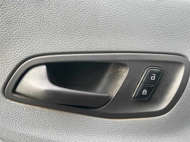 Ford transit 350 2.0 tdci l2h1 ambiente pickup | v-744-bl - afbeelding 8 van  22