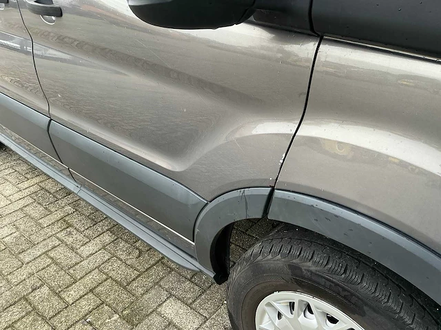 Ford transit 350 2.2 tdci l2h2 am bedrijfswagen - afbeelding 15 van  31