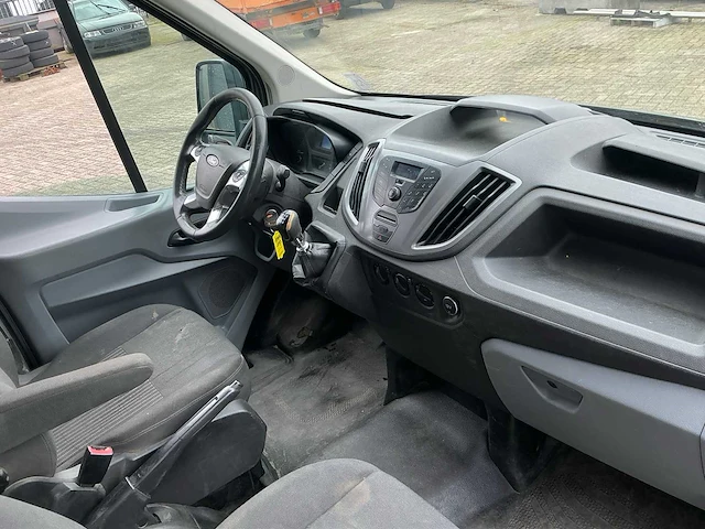 Ford transit 350 2.2 tdci l2h2 am bedrijfswagen - afbeelding 29 van  31