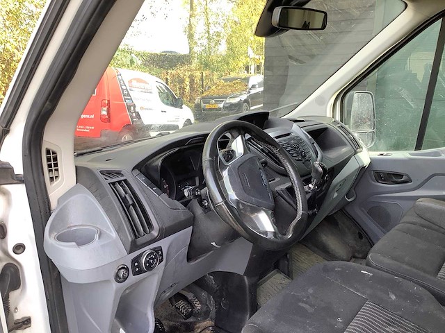 Ford transit bedrijfswagen - afbeelding 4 van  14