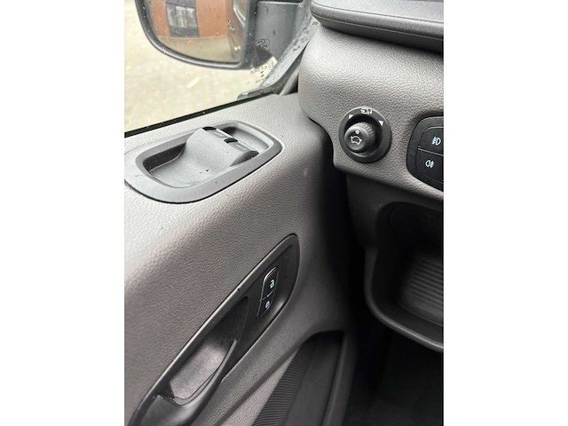 Ford transit bedrijfswagen - afbeelding 3 van  24