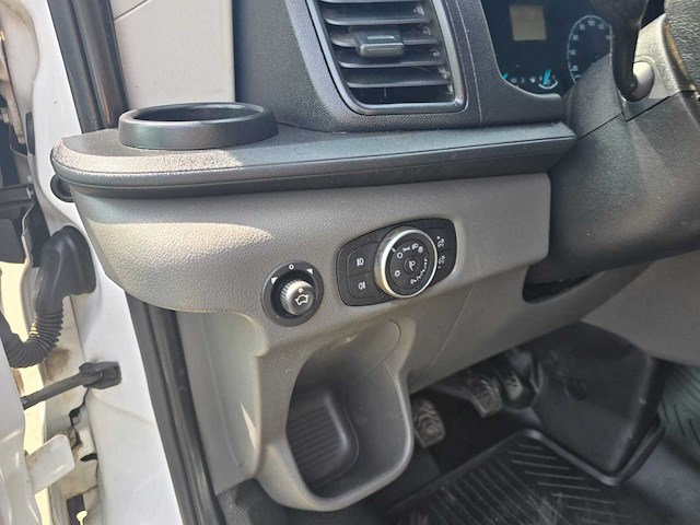Ford transit bedrijfswagen - afbeelding 25 van  43