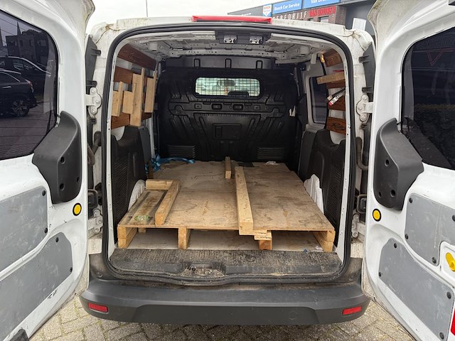 Ford transit connect met kenteken vh-458-2. datum eerste toelating 29-4-2014. vervaldatum apk 13-1-2027. ki... - afbeelding 2 van  16