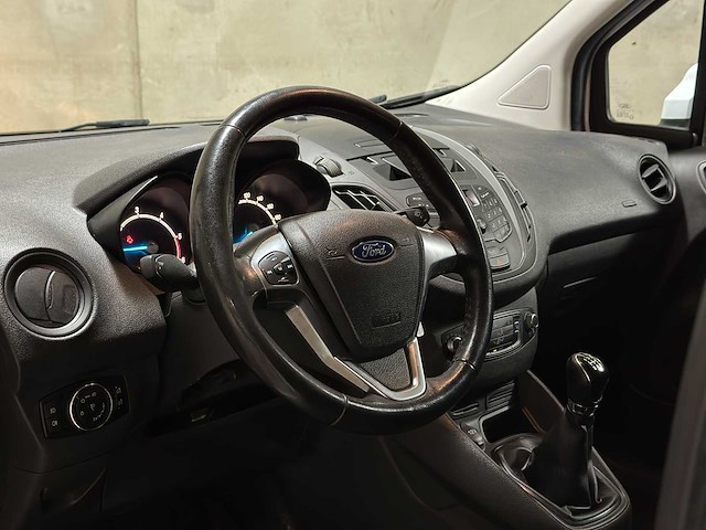 Ford transit courier 1.5 tdci trend 75pk 2017 (origineel-nl + 1e eigenaar), v-562-hs - afbeelding 33 van  42