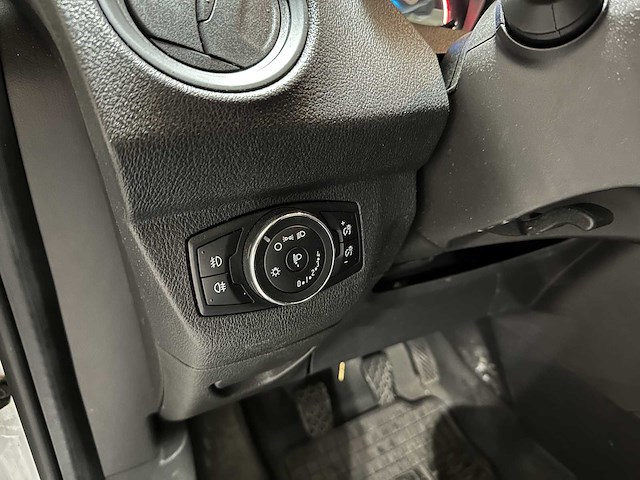 Ford transit courier 1.5 tdci trend 75pk 2017 (origineel-nl + 1e eigenaar), v-562-hs - afbeelding 36 van  42