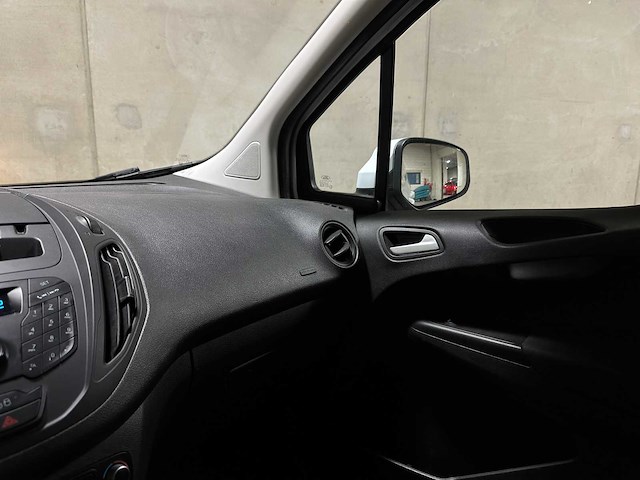 Ford transit courier 1.5 tdci trend 75pk 2017 (origineel-nl + 1e eigenaar), v-562-hs - afbeelding 11 van  42