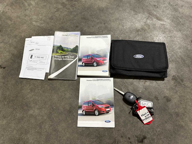 Ford transit courier 1.5 tdci trend 75pk 2017 (origineel-nl + 1e eigenaar), v-562-hs - afbeelding 24 van  42
