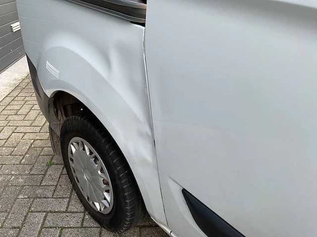 Ford transit custom 270 2.2 tdci l1h1 tr bedrijfswagen (vn-169-s) - afbeelding 17 van  24