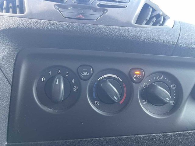 Ford transit custom 270 2.2 tdci l1h1 trend| vs-911-l - afbeelding 9 van  25