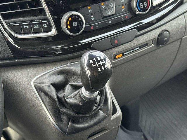 Ford transit custom 280 2.0 tdci l1h1 limited | vtp-37-z - afbeelding 14 van  35
