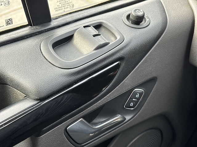 Ford transit custom 280 2.0 tdci l1h1 limited | vtp-37-z - afbeelding 22 van  35